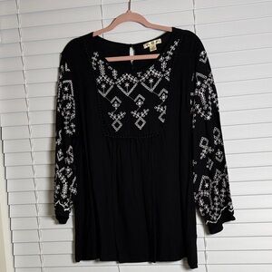 Studio West Black Top with White Embroidered Detailing